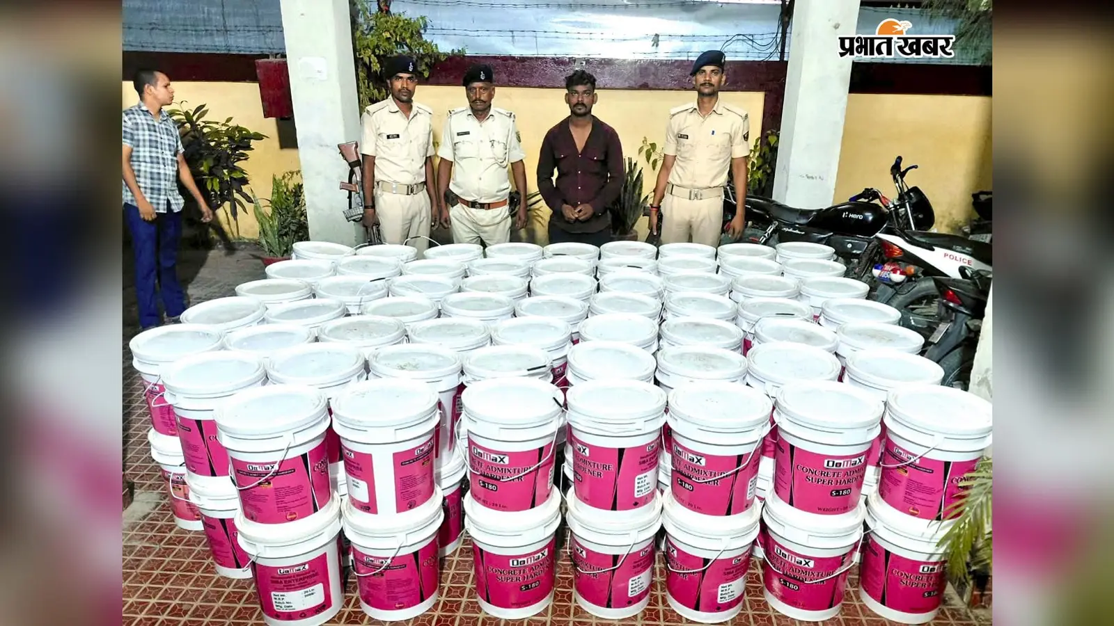 सारण में 2400 लीटर कच्चा स्पिरिट बरामद, परसा में पिकअप चालक गिरफ्तार