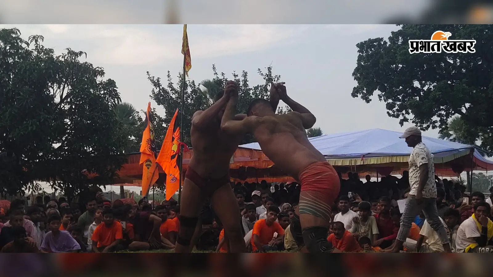 सीवान के हुसैनगंज में 53 साल पुरानी कुश्ती दंगल की परंपरा, बाबा रामदास अयोध्या ने जीता मुकाबला