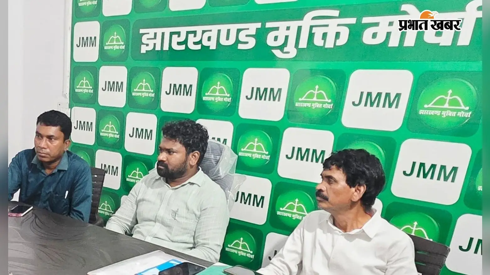 झामुमो ने आर-पार की लड़ाई का किया ऐलान, अब सभी प्रखंड मुख्यालयों में शक्ति प्रदर्शन की बारी