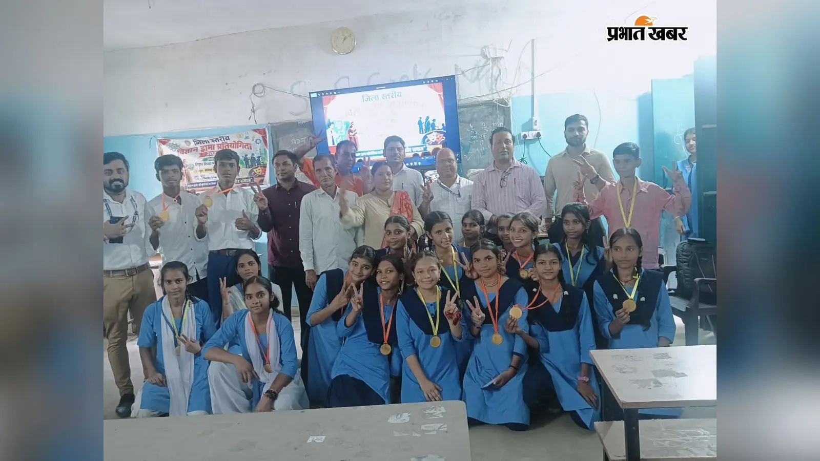 नवादा में जिला स्तरीय विज्ञान ड्रामा प्रतियोगिता, हिसुआ की छात्राओं ने हासिल किया प्रथम स्थान