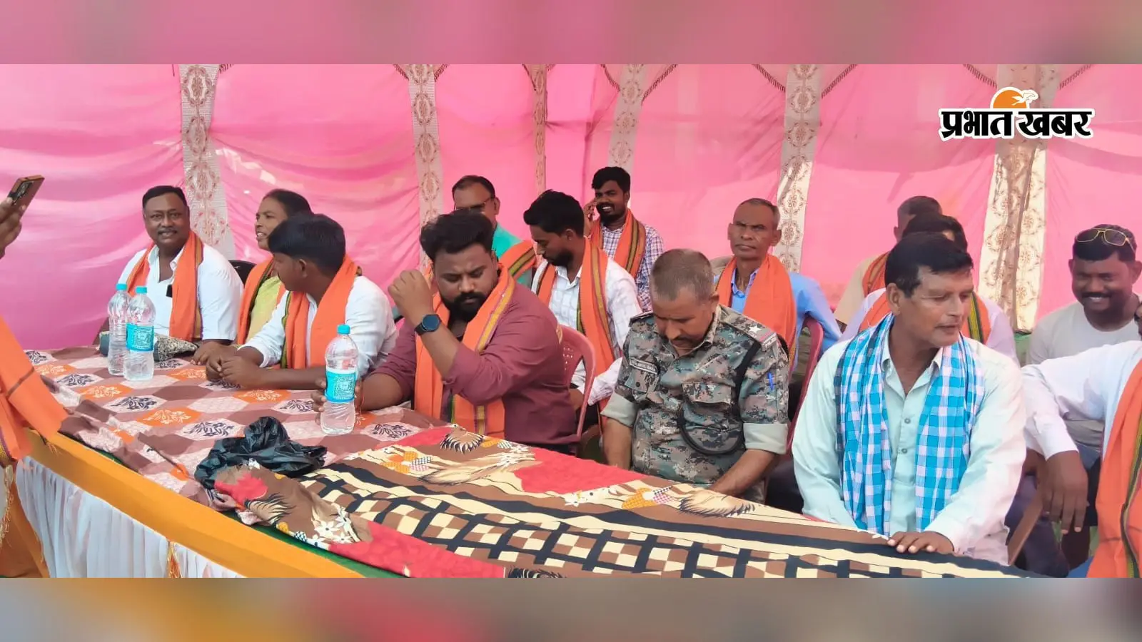 बरवाडीह: छिपादोहर में झूलन मेला का आगाज, कांग्रेस स्टेट कोऑर्डिनेटर ने किया उद्घाटन; बोले- मेले में सहयोग करेंगे