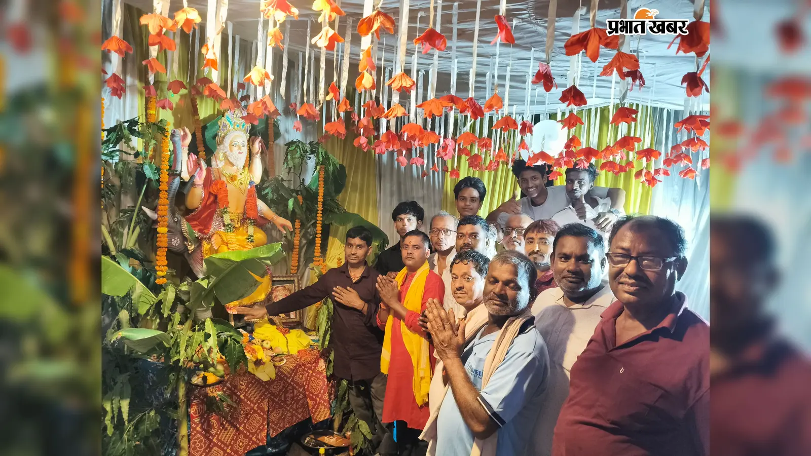 शिवहर में आस्था के साथ मनायी गयी विश्वकर्मा पूजा, दुकानों से लेकर घरों तक हुई औजारों और वाहनों की पूजा