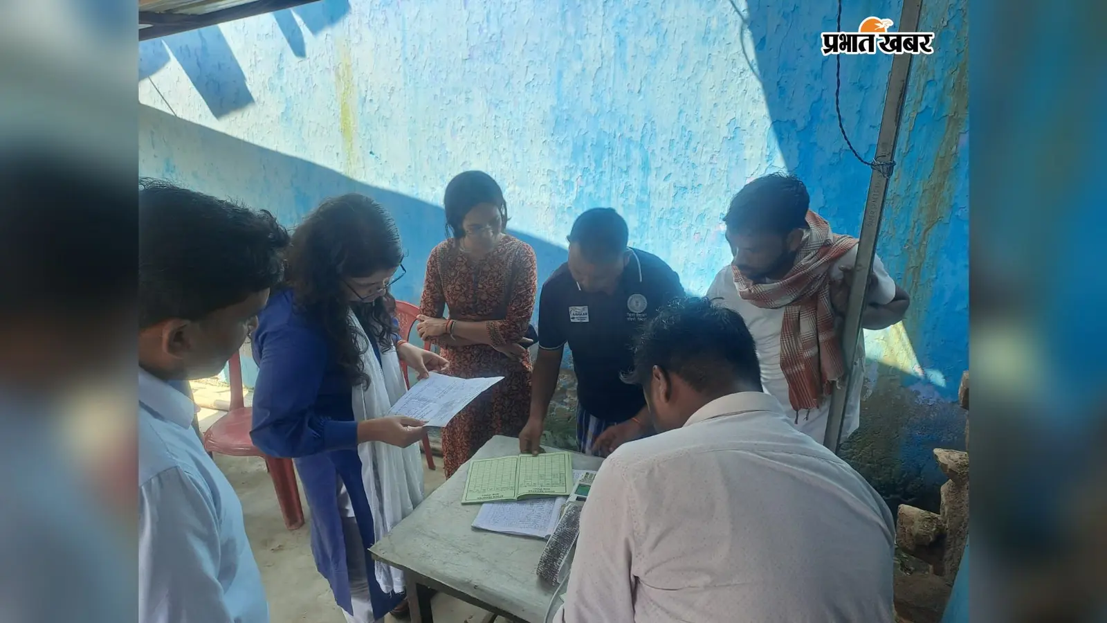 ‘प्रोजेक्ट आहार’ के तहत पीडीएस दुकानों की निगरानी तेज, अफसरों ने लाभुकों से सीधे जाना हाल...