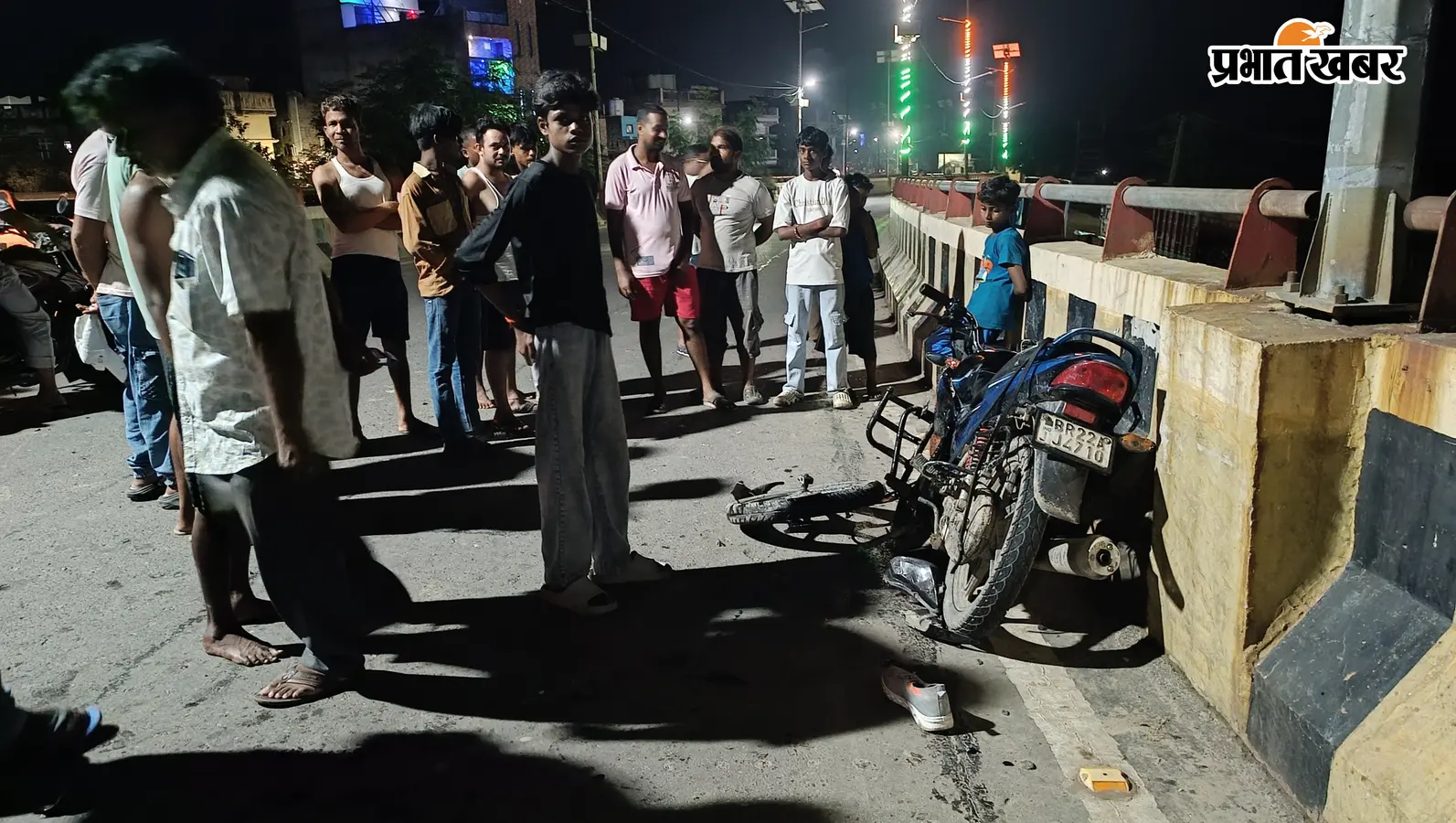 दिनभर काम के बाद घर लौट रहा था 19 वर्षीय रामजी, आरओबी पर अज्ञात ट्रैक्टर ने मारी टक्कर, हायर सेंटर रेफर