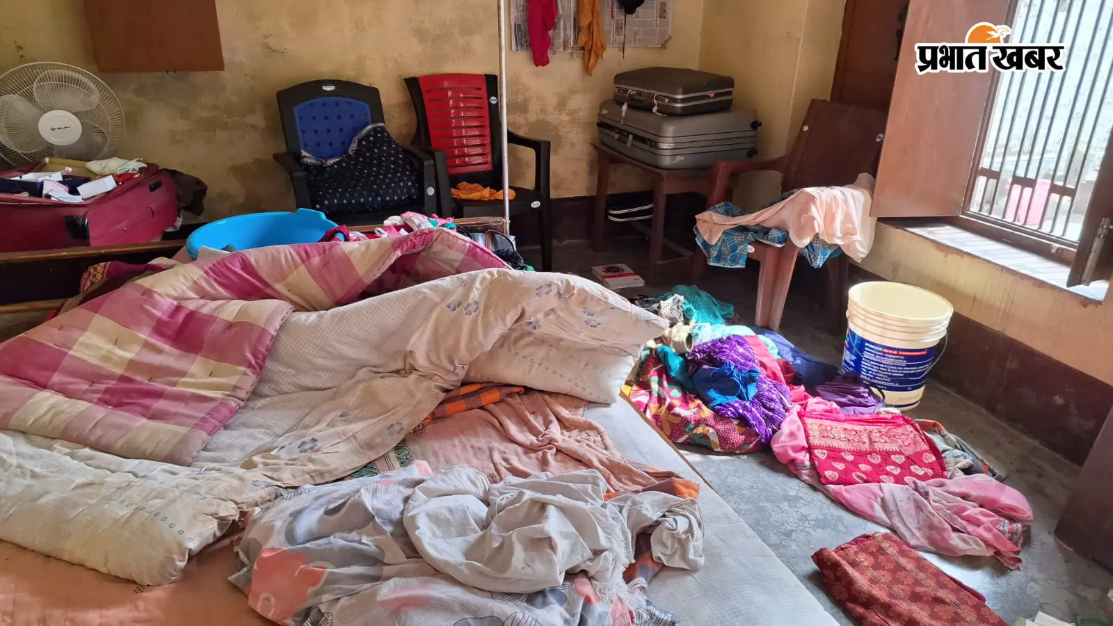 25 दिन से बंद था रिटायर्ड कस्टम इंस्पेक्टर का घर, लौटे तो 15 लाख की चोरी और गायब मिला CCTV DVR