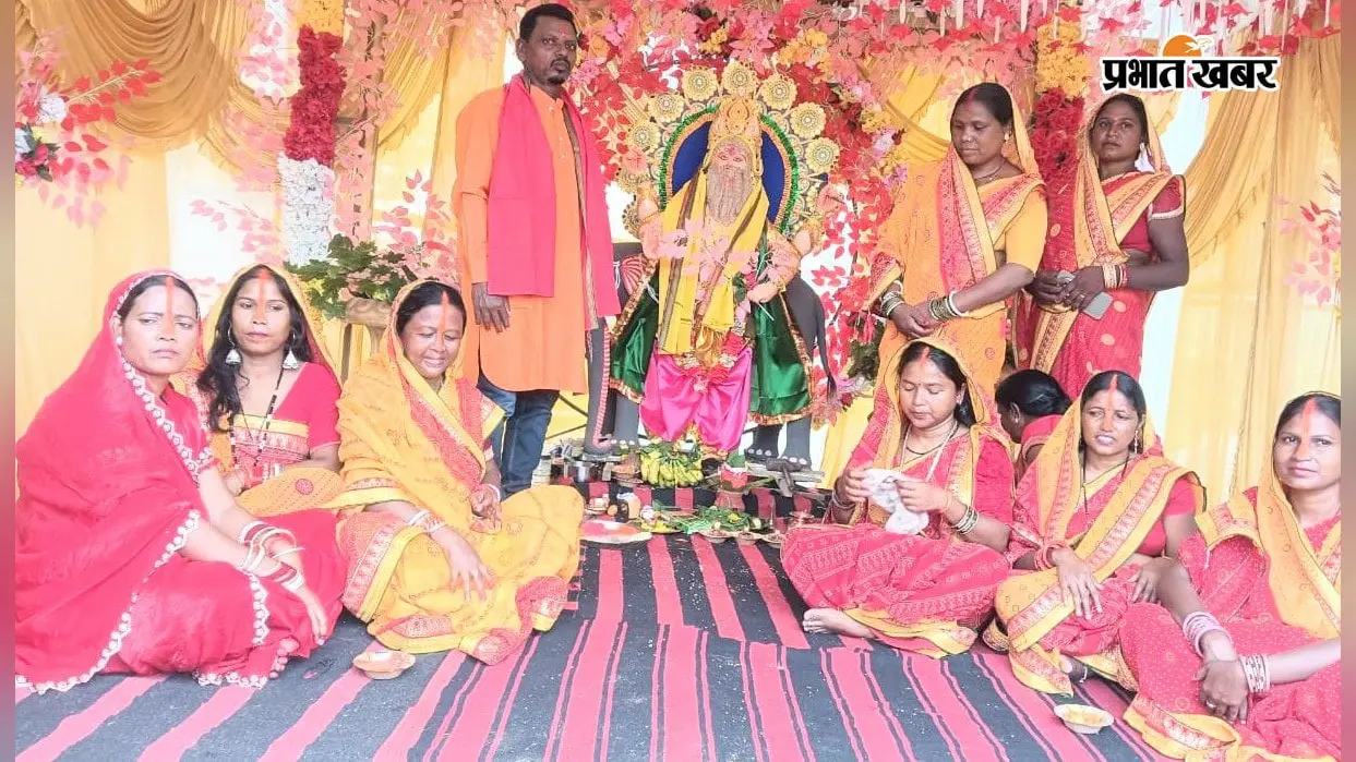 गिद्दी कोयलांचल में धूमधाम से मनी विश्वकर्मा पूजा, महिला समिति ने भी किया आयोजन