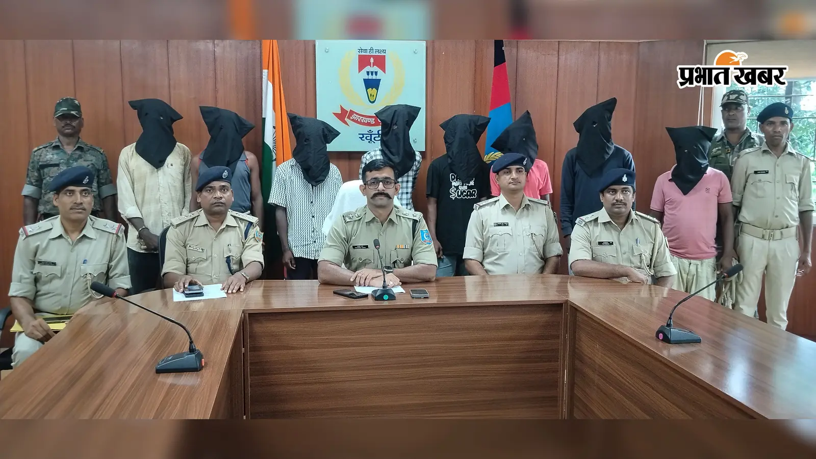 खूंटी पुलिस ने अंतरराज्यीय बाइक चोर गिरोह का किया खुलासा, 19 मोटरसाइकिल और बोलेरो पिकअप बरामद