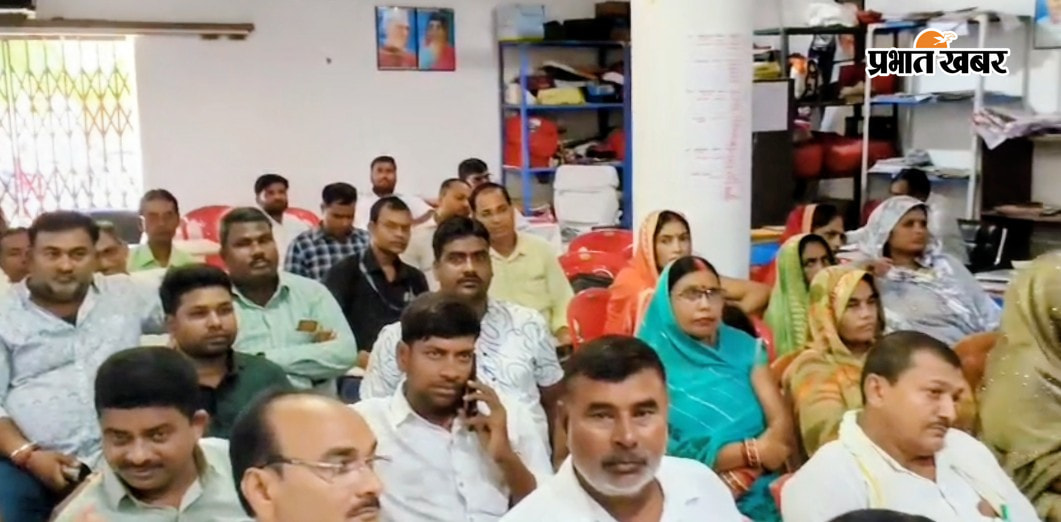 हंगामा करते जनप्रतिनिधि | Prabhat Khabar Network