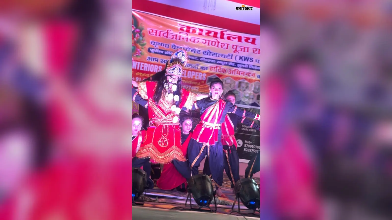 झुमरीतिलैया: गणेश पूजा उत्सव में दिखा आस्था, कला और देशभक्ति का संगम
