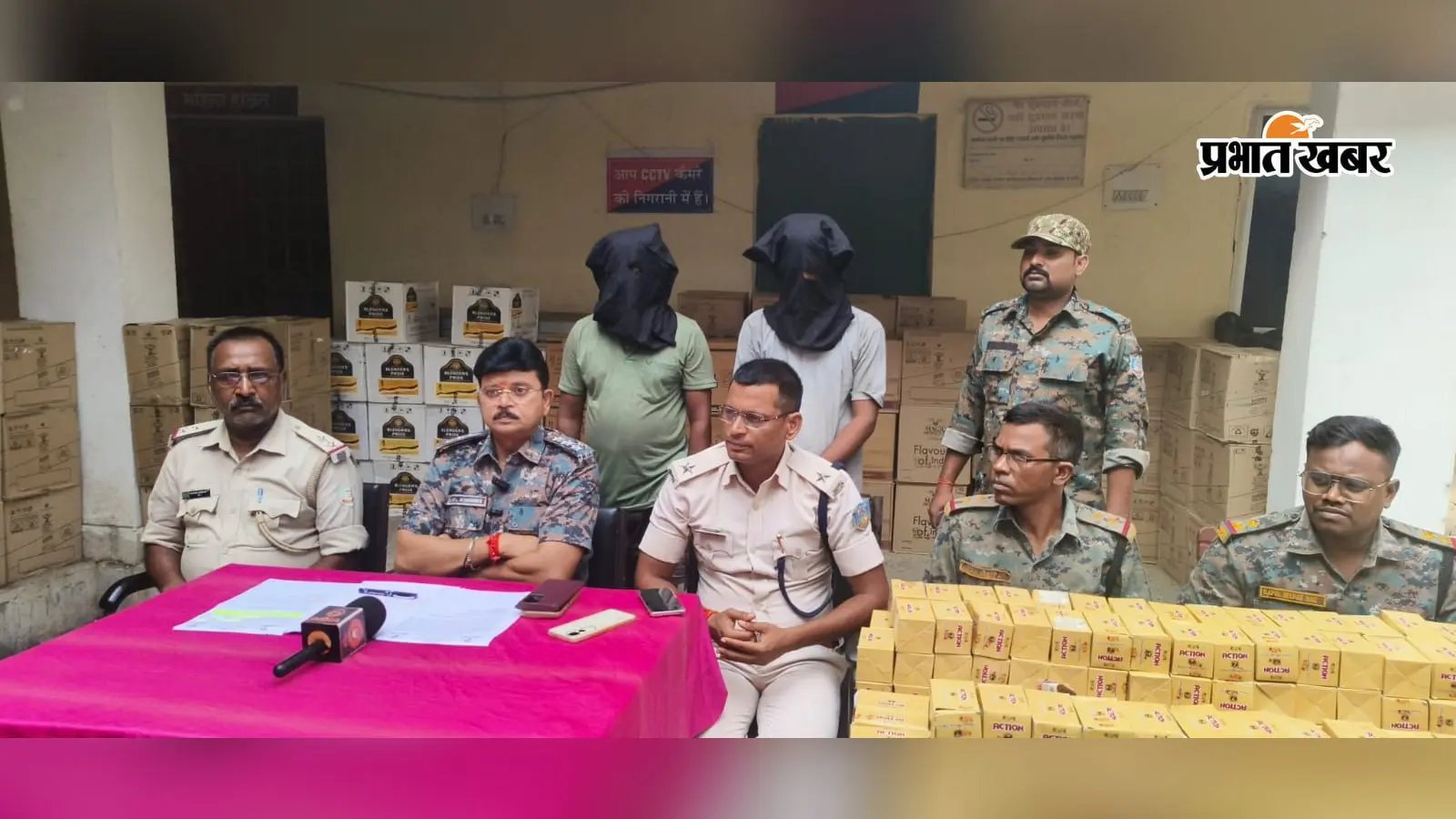 बरही चौक पर पिकअप वैन से 1092 बोतल शराब बरामद, दो गिरफ्तार