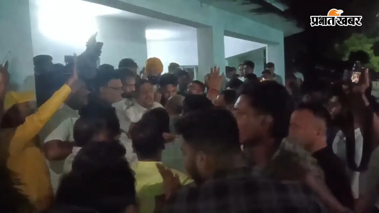 टाटा स्टील के टिनप्लेट डिवीजन में हादसा : मुआवजे की राजनीति, आपस में भिड़े भाजपा और कांग्रेस कार्यकर्ता, फोर्स तैनात