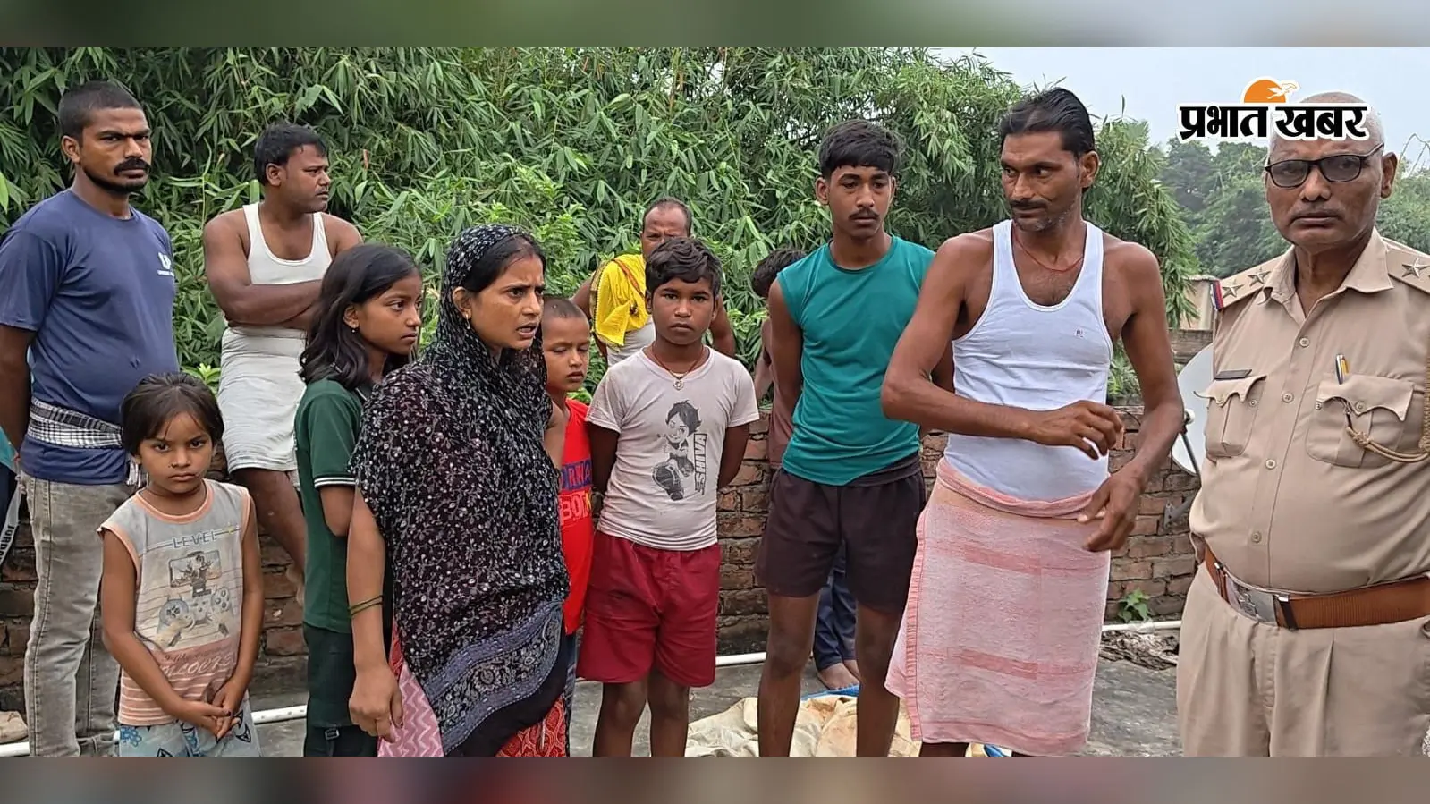 महुआ में रिटायर्ड रेलवे कर्मचारी के घर चोरी, 3 लाख नकद समेत 20 लाख के जेवर ले गये