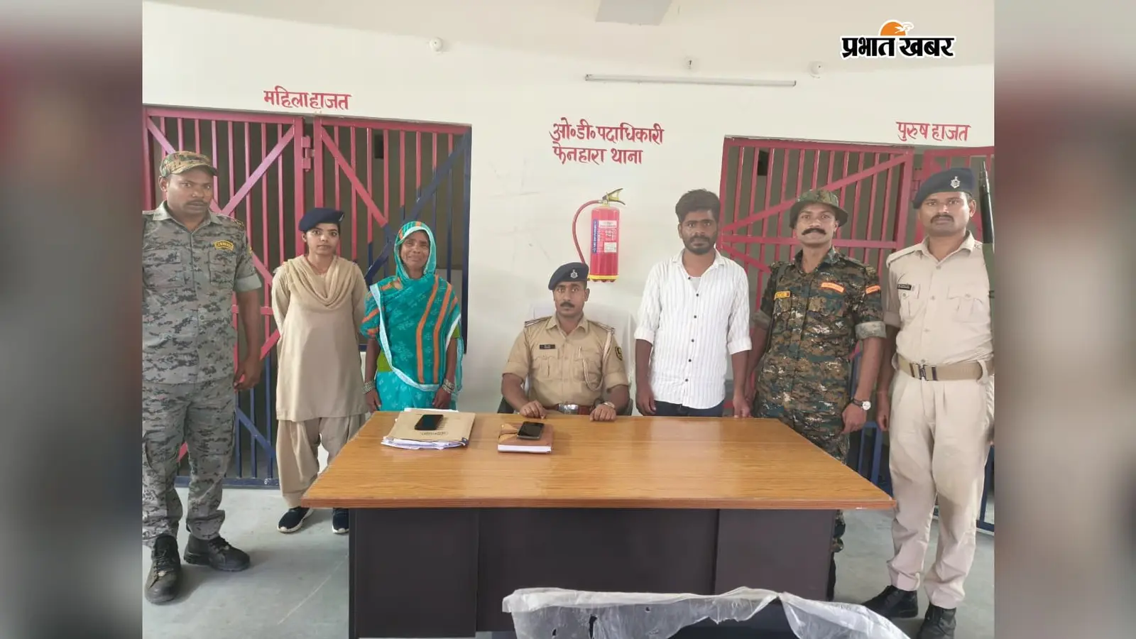 पत्नी की हत्या मामले में फरार पति और सास गिरफ्तार, दहेज प्रताड़ना का आरोप