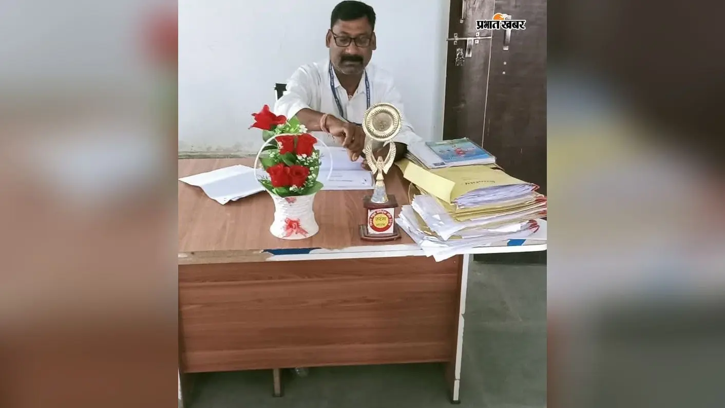 सारण: बनियापुर बीआरसी के रात्रि प्रहरी सुपन चौधरी का निधन, शिक्षकों ने दी श्रद्धांजलि