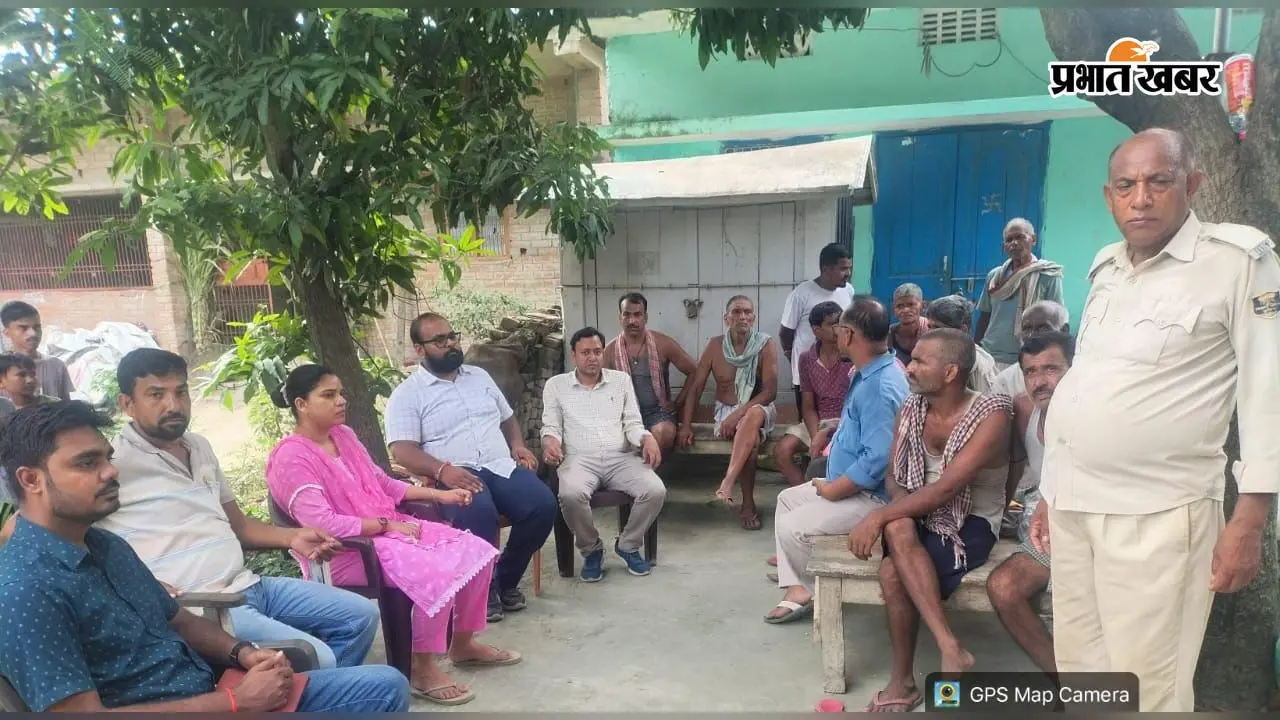 वैशाली के महनार में शोभाजान स्लुईस गेट पर तकरार: रबी सिंचाई के लिए गेट खोलने की मांग, मक्का डूबने के डर से विरोध