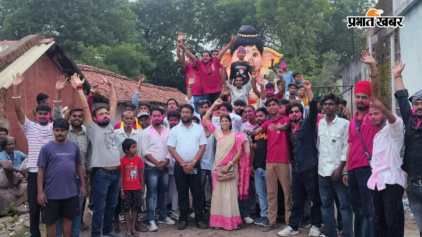 गणपति बप्पा मोरया...अगले बरस तू जल्दी आ : ढोल-नगाड़ों के बीच राहरगोड़ा में Max’s Boys Club ने दी बप्पा को विदाई