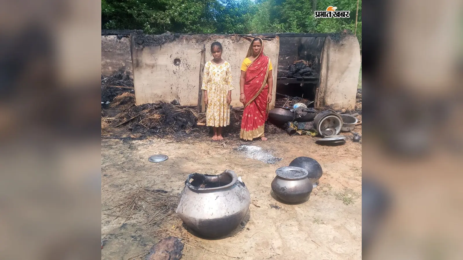 जिस पैसे से चुकाना था शादी का कर्ज, वह भी आग में जल गया! बहरागोड़ा में जमुना मुंडा का घर राख