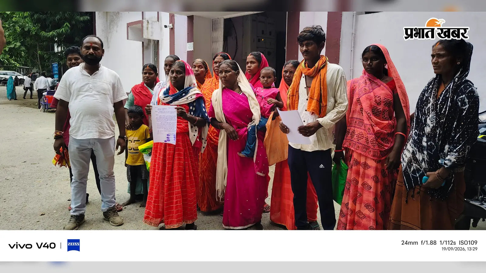 गया : शेरघाटी में सड़क से ऊंची नाली बनी जलजमाव की वजह, घरों में घुसा पानी; कई कच्चे मकान गिरे