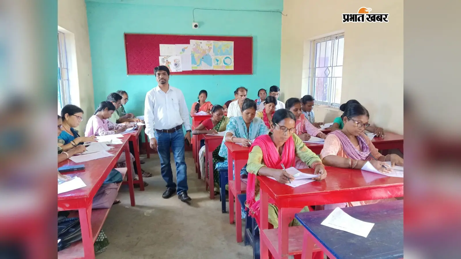 जेटेट मेगा टेस्ट में उमड़ी अभ्यर्थियों की भीड़, 200 से अधिक ने परखी अपनी तैयारी