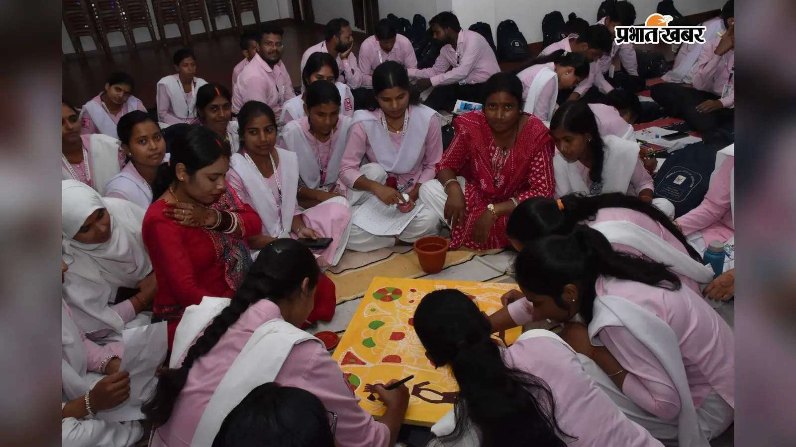 कोडरमा: ग्रिज़ली कॉलेज में दो दिवसीय आर्ट एंड क्राफ्ट कार्यशाला का आयोजन