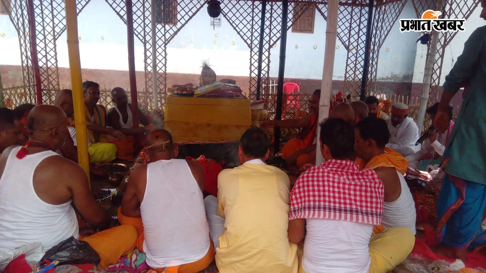 नवादा में पूर्णाहुति के साथ सम्पन्न हुआ महायज्ञ, हजारों श्रद्धालुओं ने प्रसाद ग्रहण किया