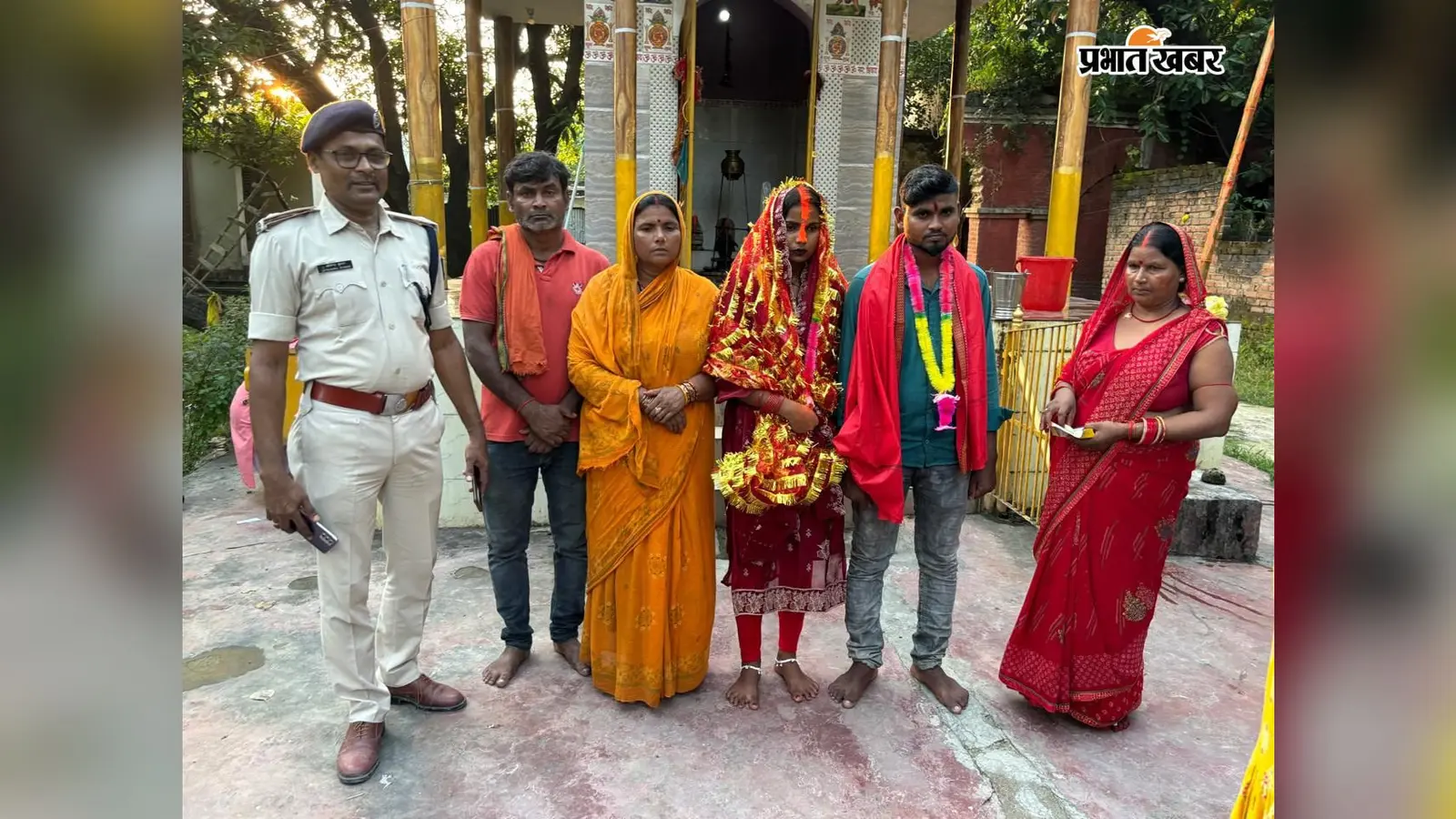युवती को ले जाने की शिकायत पर चौतरवा थाने पहुंचे परिजन, पूछताछ में दोनों बालिग, फिर मंदिर में हुई शादी