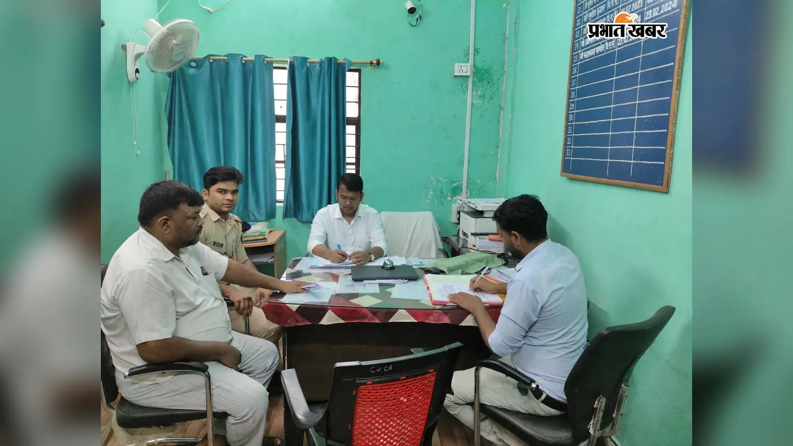 बेगूसराय : छौड़ाही में भूमि विवाद के जनता दरबार में एक मामले का मौके पर निपटारा, नया आवेदन भी दर्ज