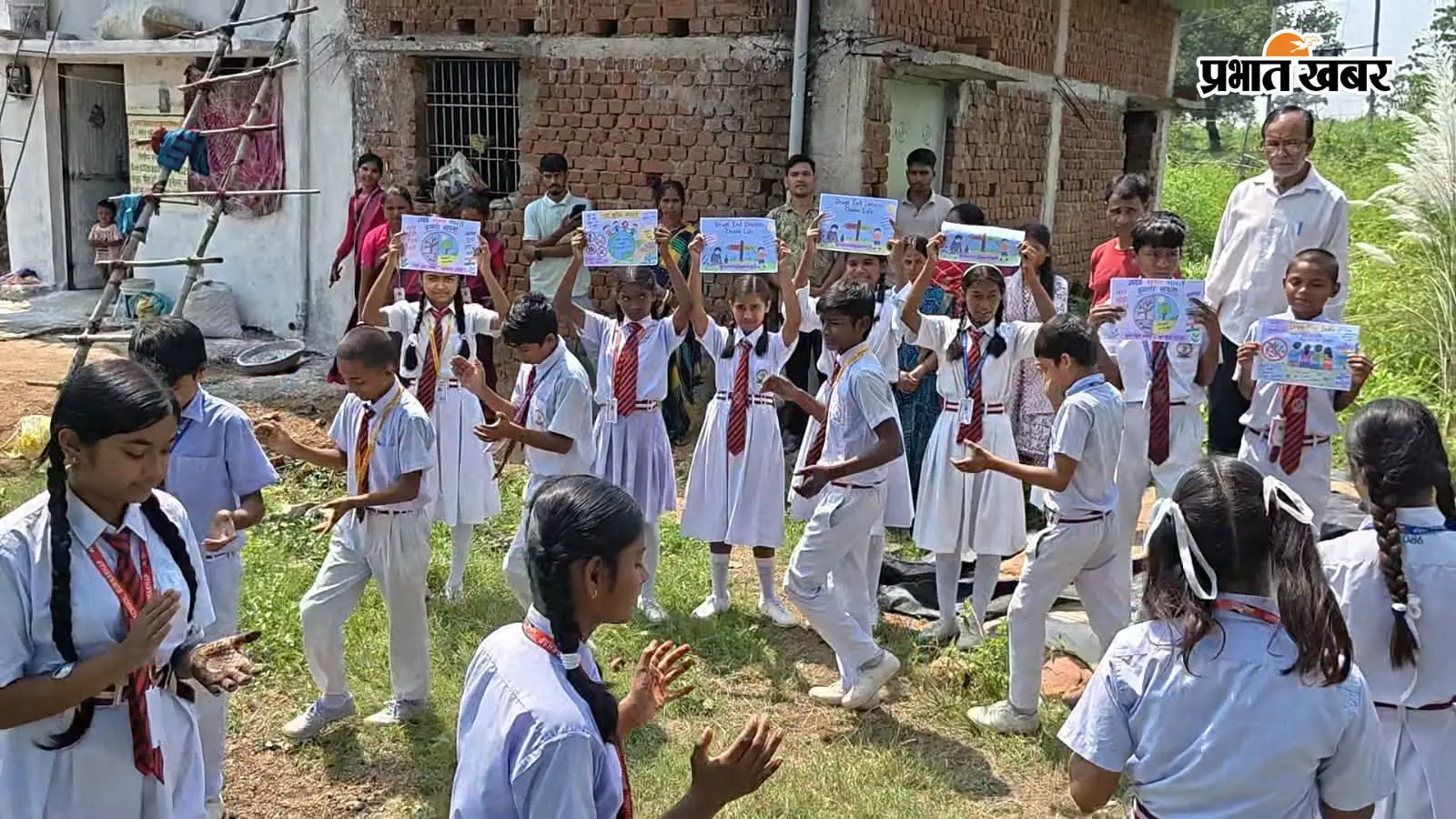 कुजू में विद्यार्थियों ने नुक्कड़ नाटक से दिया नशामुक्ति का संदेश