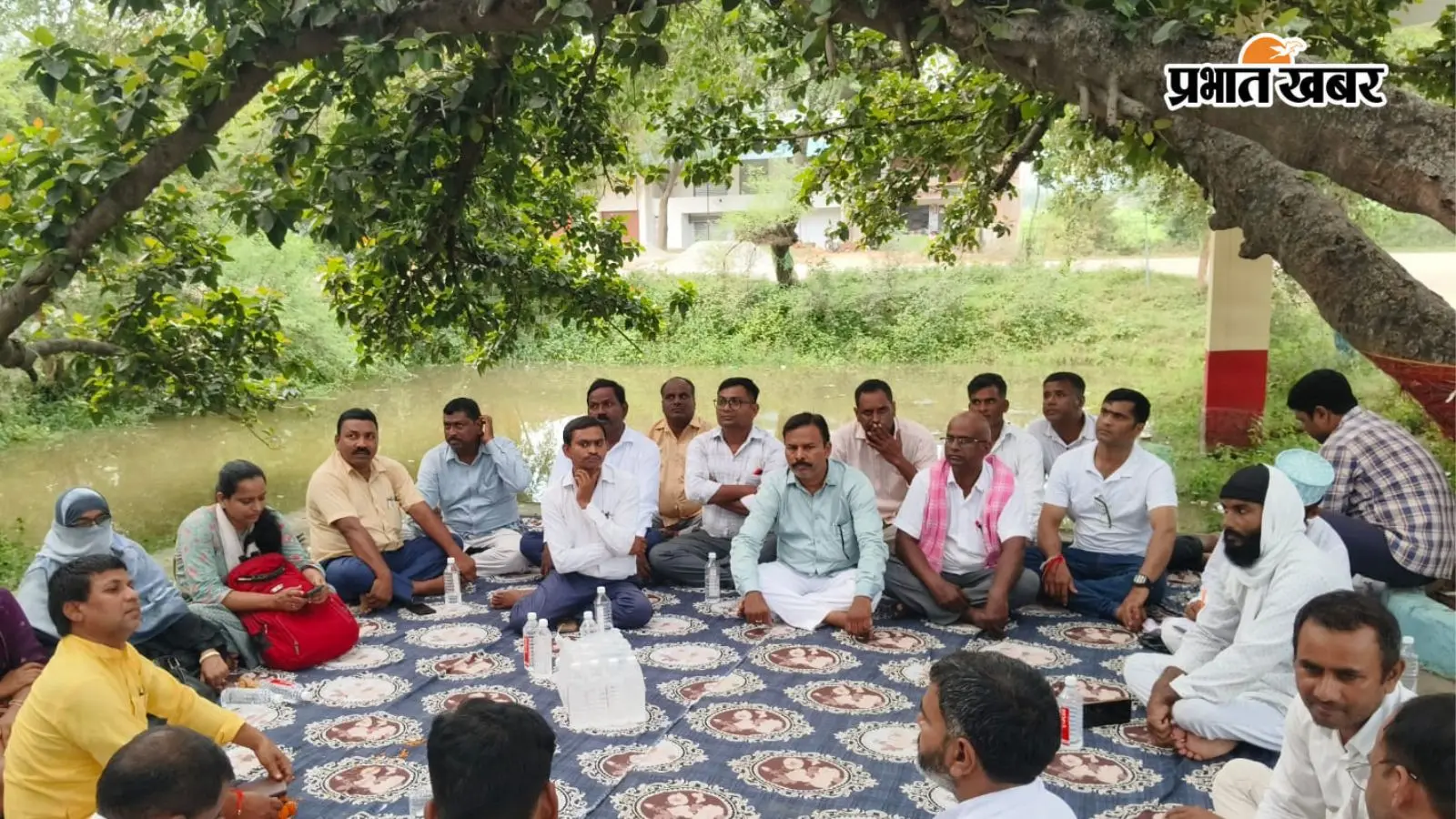 चैनपुर में प्रारंभिक शिक्षकों की बैठक, 24 अक्टूबर को शिक्षक एकता सम्मेलन आयोजित करने का निर्णय