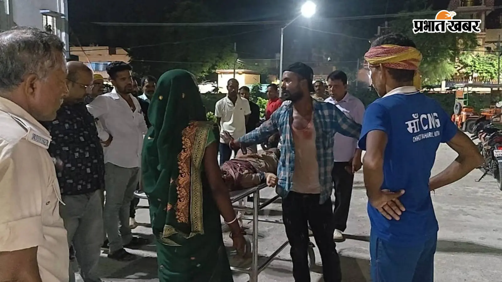 पटना के बाढ़ में दिल दहला देने वाली वारदात: 10 साल की बच्ची की गले में हसुआ रेतकर हत्या, अस्पताल में परिजनों का भारी बवाल