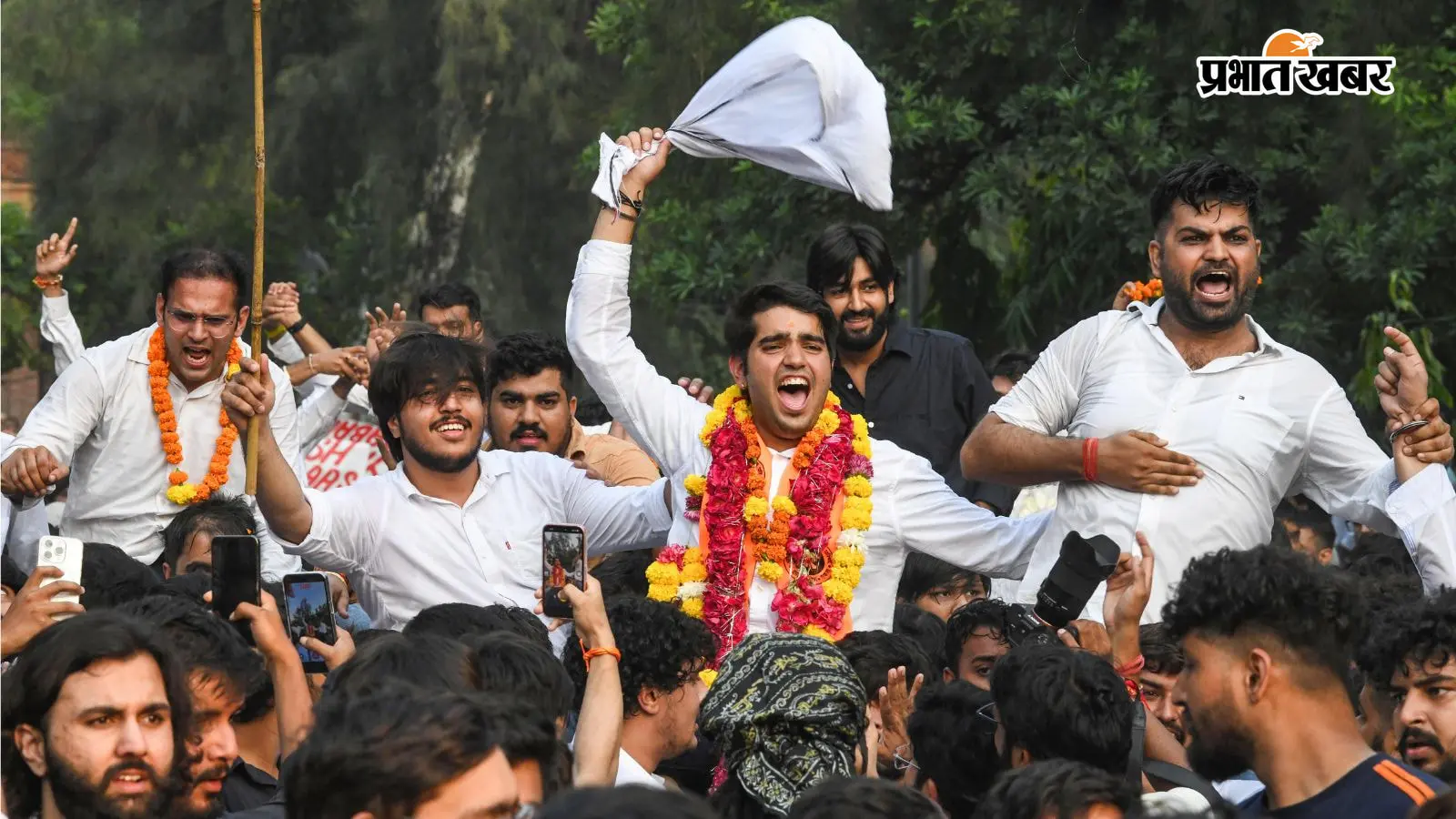 DUSU Election Result: 20 राउंड में अध्यक्ष पद की बदलती रही तस्वीर, सिर्फ 2,053 वोट से जीते यश डबास; ऐसे पलटा खेल
