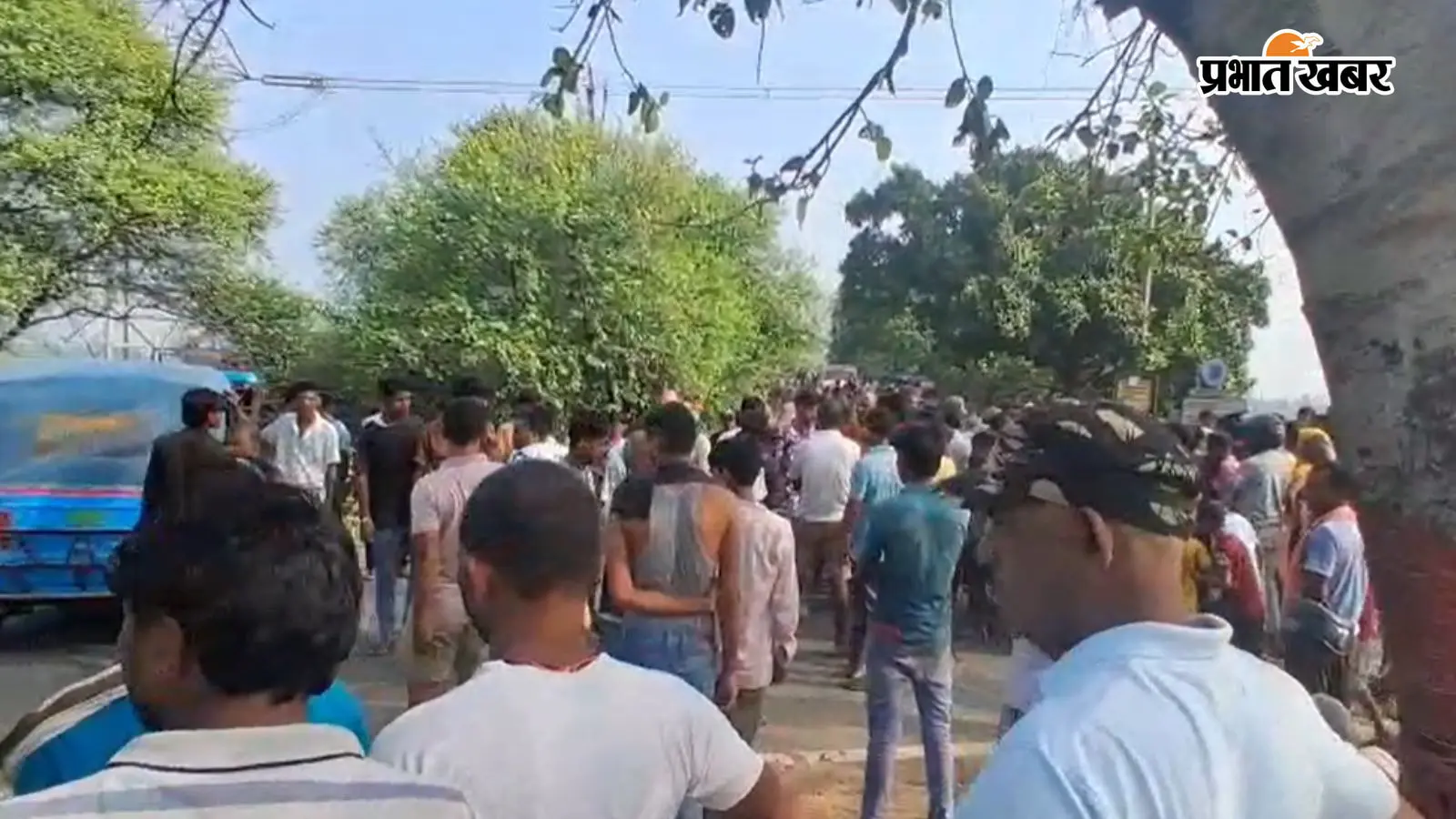 पटना : बेलछी में घास काटने गई 12 वर्षीय बच्ची की हत्या, दुष्कर्म की आशंका पर परिजनों ने NH-30A किया जाम