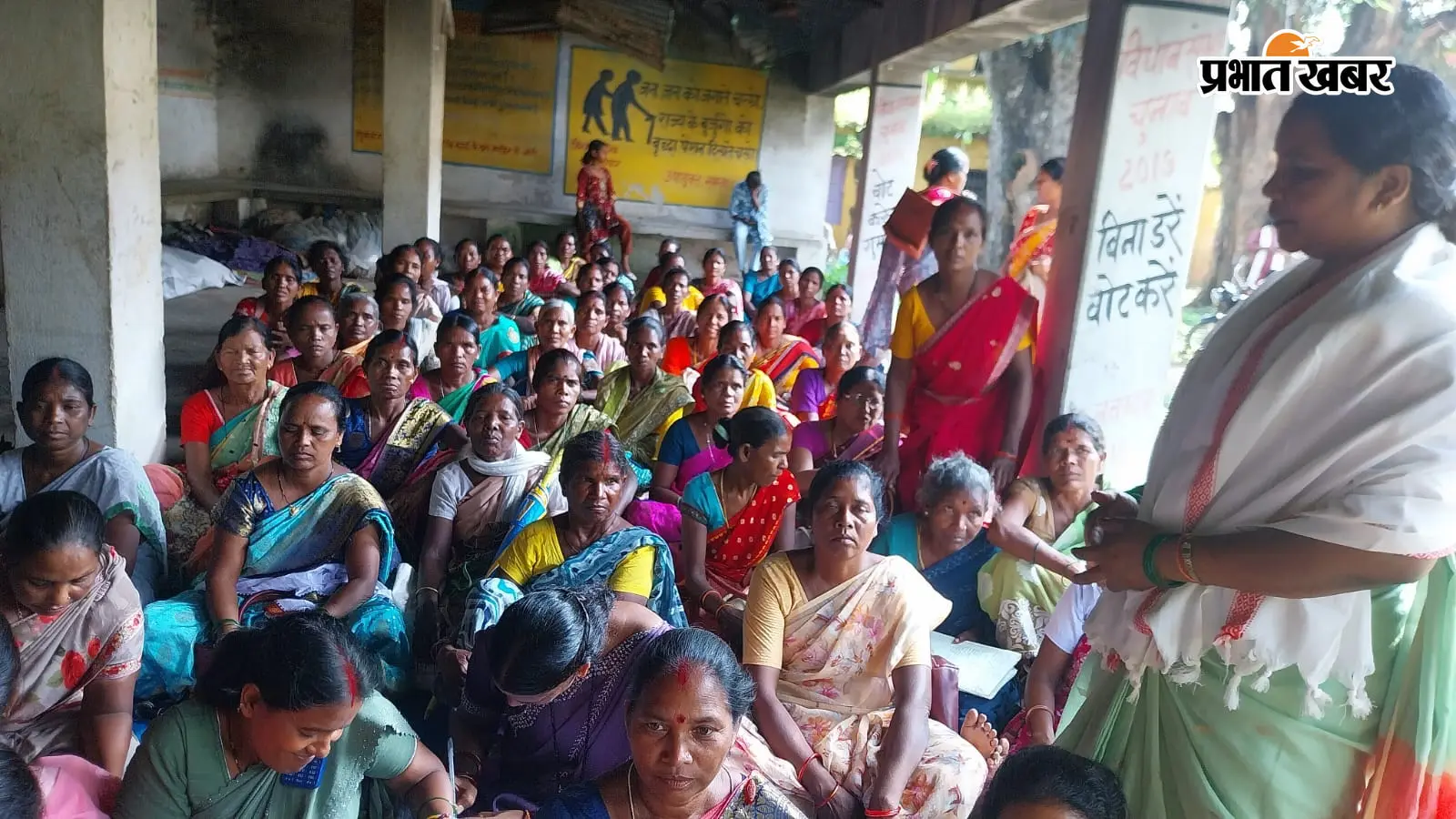 मांगें नहीं सुलझीं तो स्कूल में ही धरना देंगी रसोईया-संयोजिका, संघ ने बनाई रणनीति