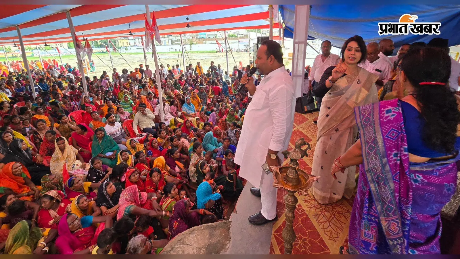 हाजीपुर में गरीब चौपाल में उमड़ी भीड़, समस्याएं लेकर पहुंचे हजारों लोग, जीतन राम मांझी और संतोष सुमन सुनेंगे फरियाद