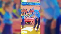 कठौन स्कूल में टॉफी के बहाने बच्चों में जग रही सीखने की ललक, प्रश्नोत्तरी में जवाब देने को मचती है होड़