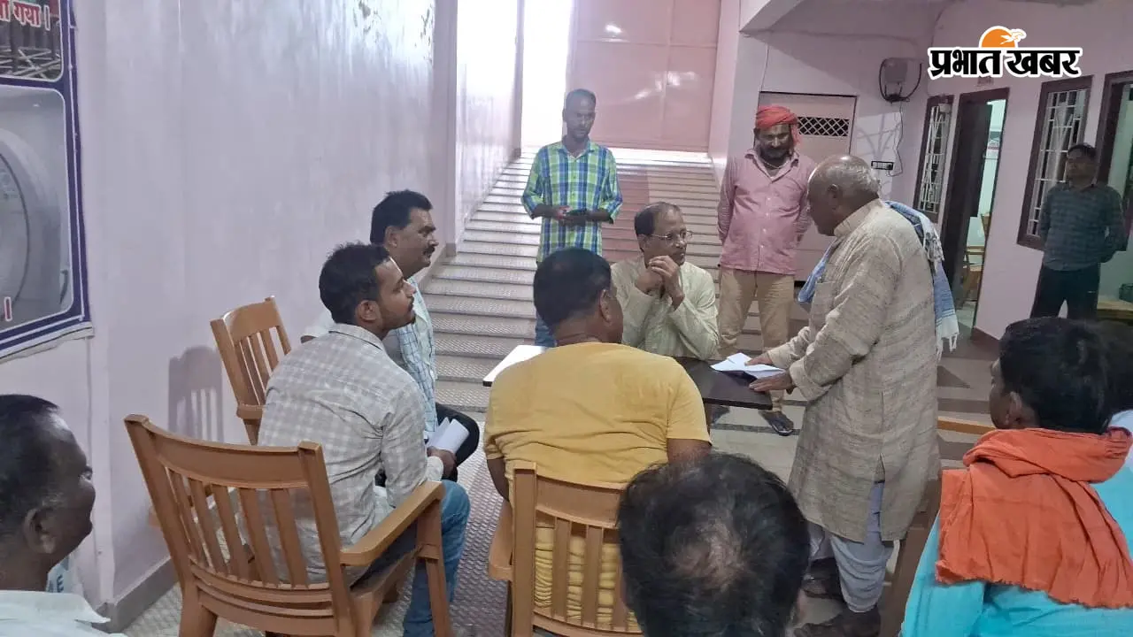 गोपालगंज में सांसद डॉ. आलोक कुमार सुमन का जनता दरबार, सड़क-बिजली से लेकर पेंशन तक की शिकायतें सुनीं