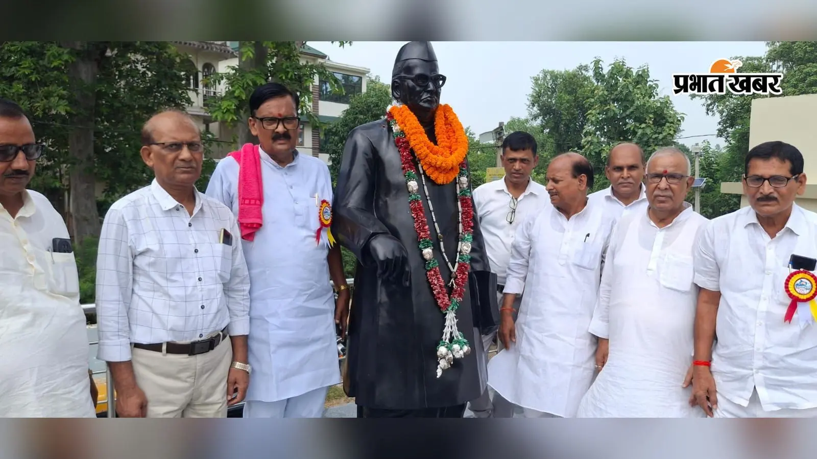 औरंगाबाद : ओबरा में शिक्षकों और शिक्षाविदों का सम्मान, शिक्षा को राष्ट्र निर्माण की मजबूत नींव बताया