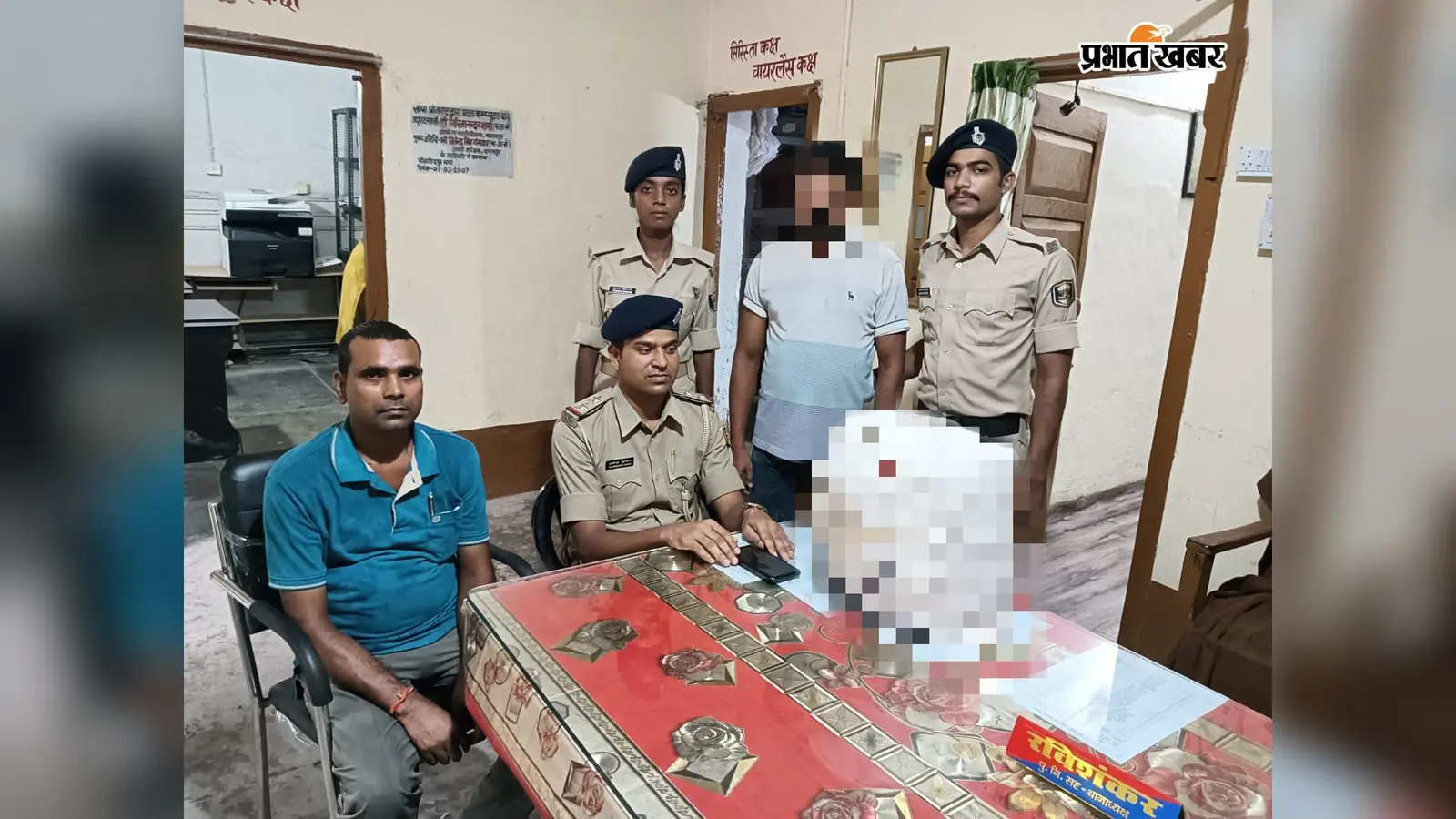 भागलपुर में 119 बोतल कोरेक्स सिरप बरामद, पुलिस को देखते ही भागने लगा युवक : गिरफ्तार