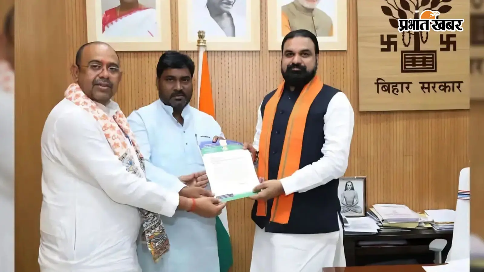 रोहतास महिला कॉलेज में पीजी की पढ़ाई शुरू कराने की मांग, मुख्यमंत्री से मिले विधायक मुरारी प्रसाद गौतम