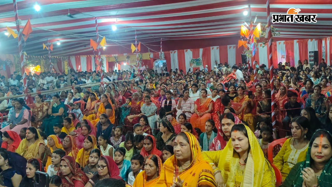 भक्ति जागरण का उदघाटन करते अतिथि | Prabhat Khabar Network