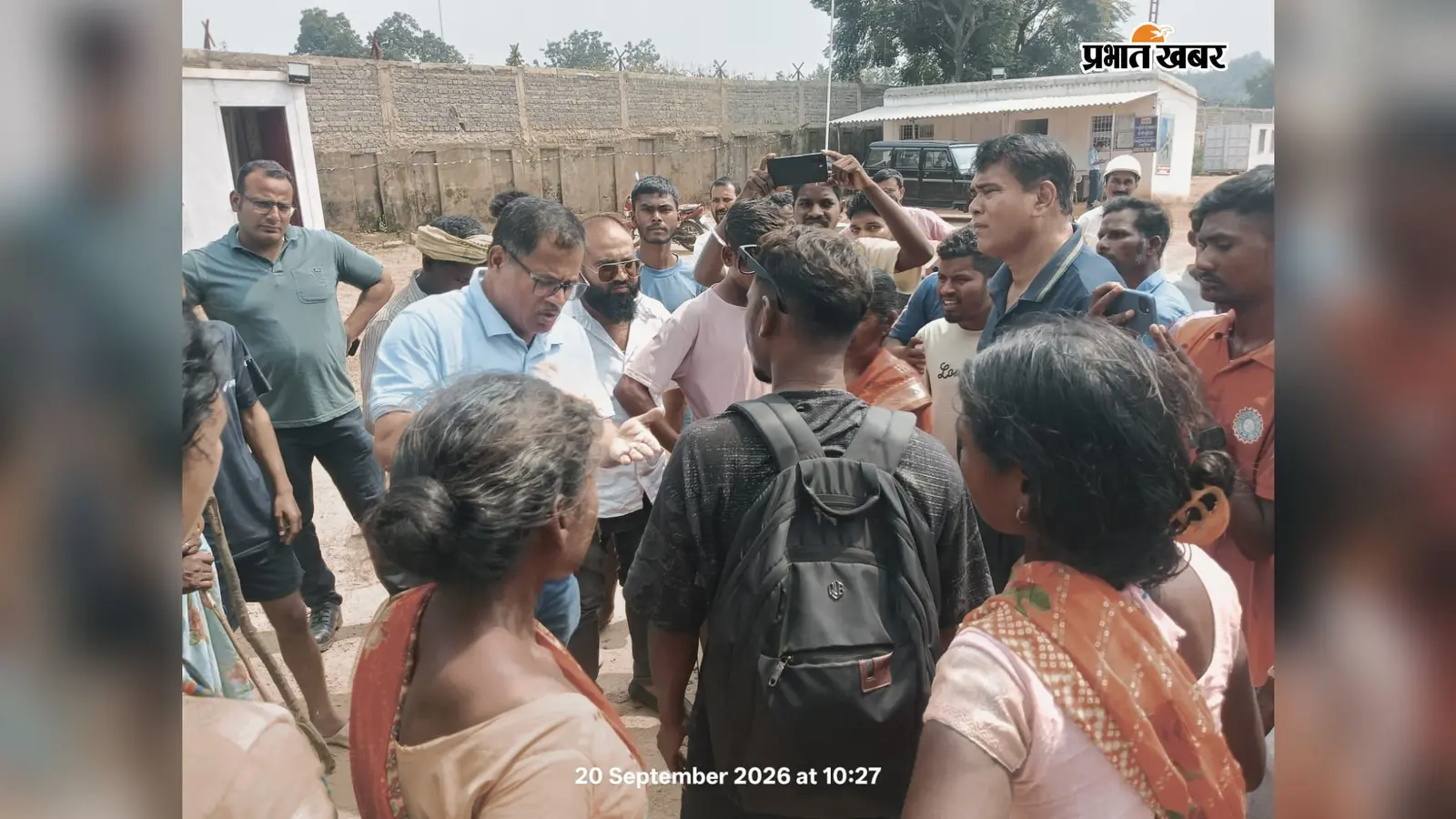 चंदवा में ड्रोन सर्वे को लेकर विवाद, ग्रामसभा की अनुमति के बिना ड्रोन उड़ाने का ग्रामीणों ने लगाया आरोप