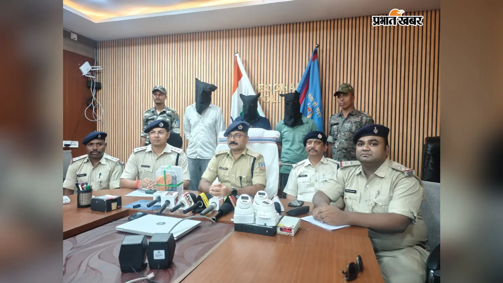 जमानत पर बाहर निकले उम्रकैद के दोषी, फिर रंगदारी के आरोप में गिरफ्तार