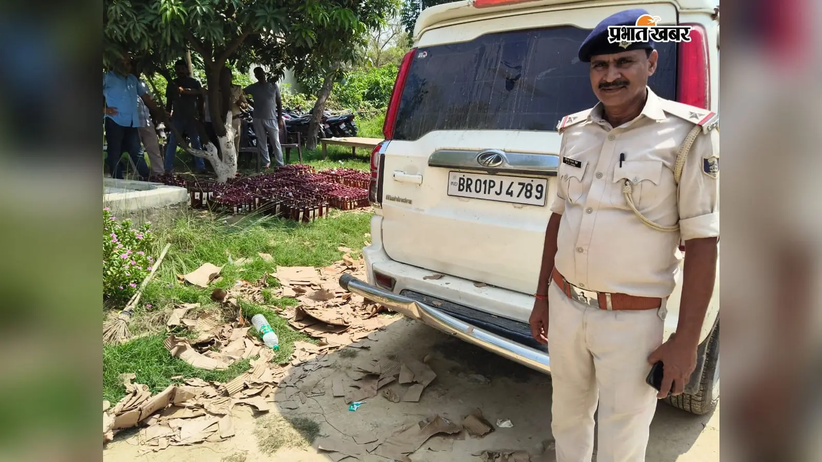 तालाब में पलटी स्कॉर्पियो से निकली शराब की बड़ी खेप, 313 लीटर विदेशी शराब बरामद