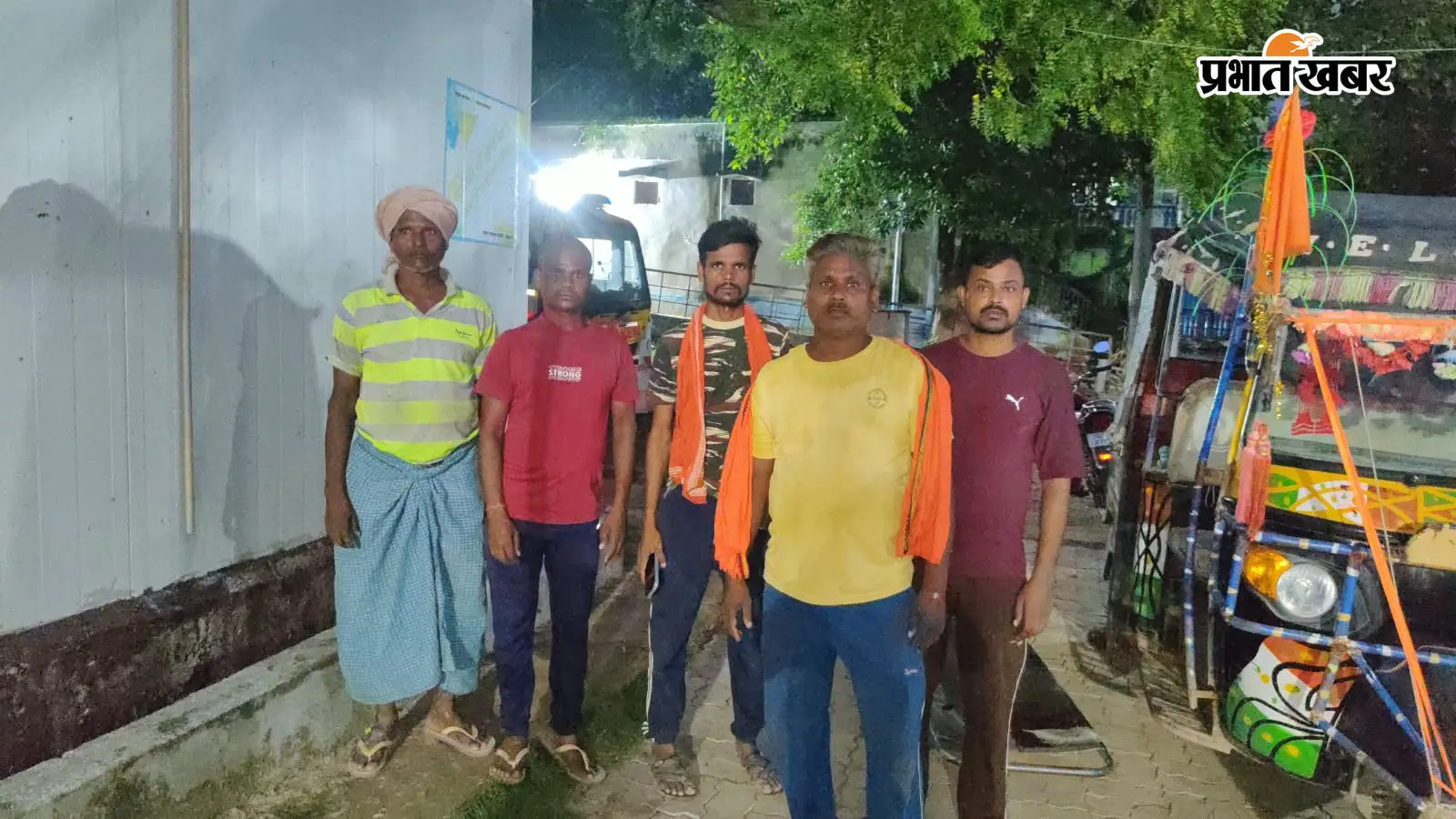 शाहपुर-सहजौली के बीच सड़क हादसा, दवा लेकर घर लौट रहे दो दोस्तों की बाइक को अज्ञात वाहन ने मारी टक्कर; एक की मौत