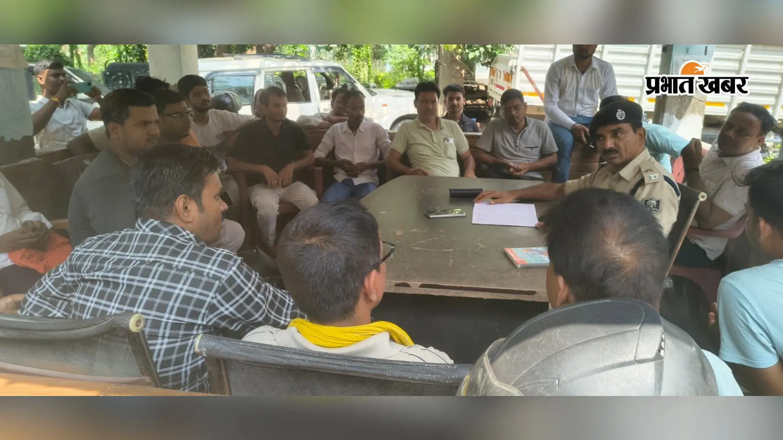 सीवान के दरौंदा में स्वर्ण दुकानदारों के साथ पुलिस की बैठक, सुरक्षा को लेकर दिए निर्देश; CCTV लगाने की सलाह