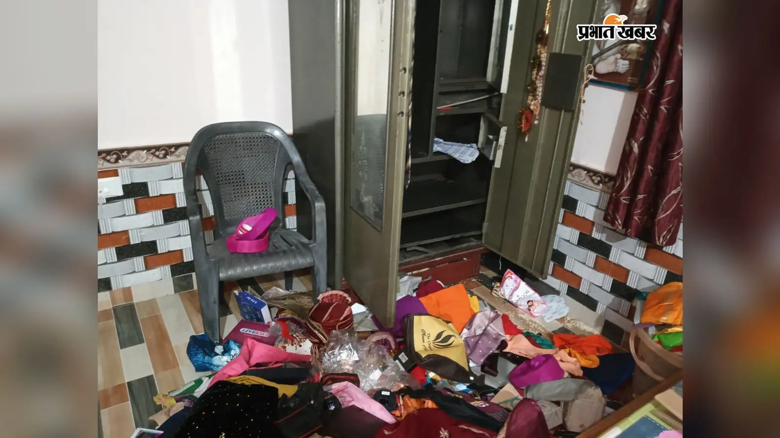 सीतामढ़ी के बोखड़ा में बंद घर का ताला तोड़कर चोरी, एक किलो चांदी का कर्छुल, सिक्के समेत नकदी ले गये चोर
