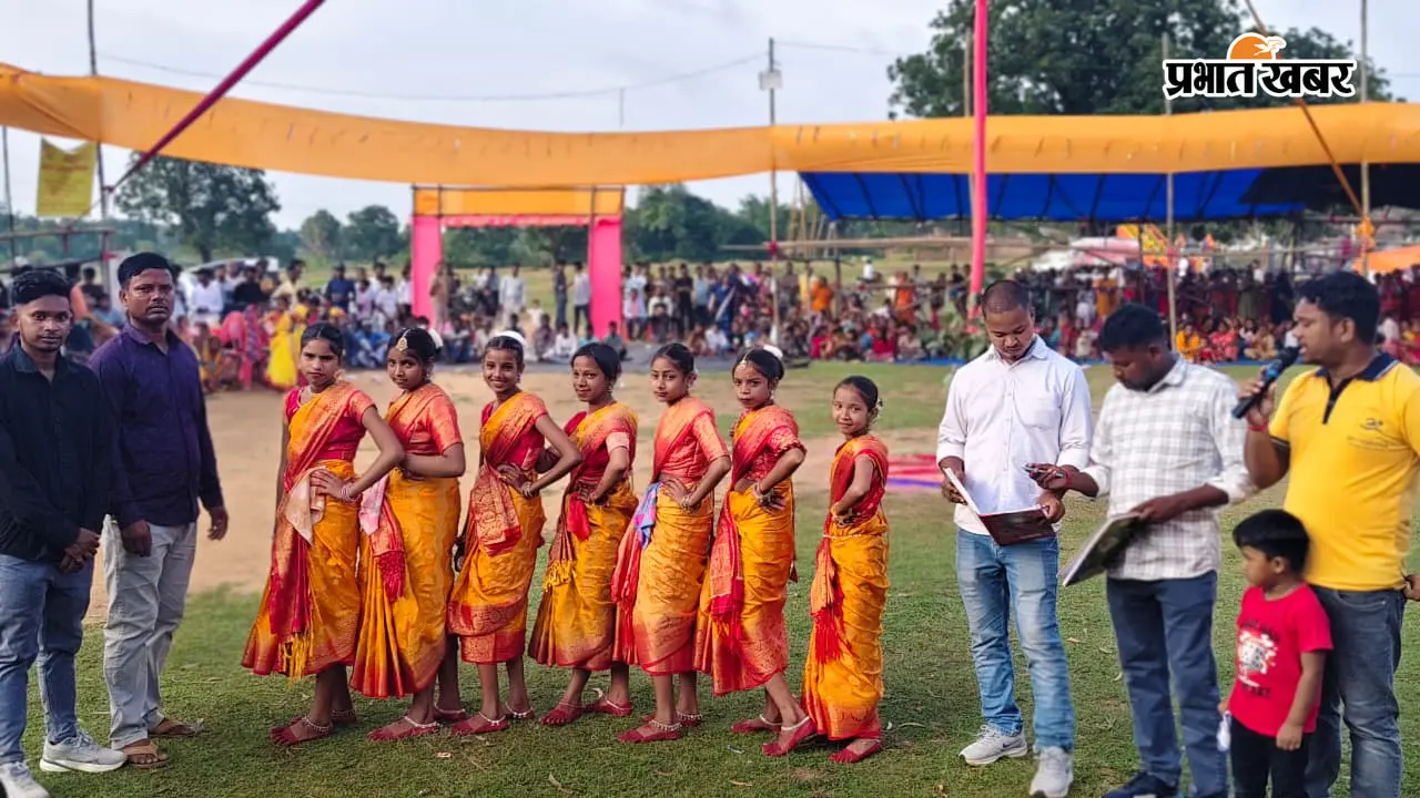 परंपरा की थाप पर झूम उठा सरसबाद-बलियापुर, करम महोत्सव में दिखी झारखंडी संस्कृति की झलक