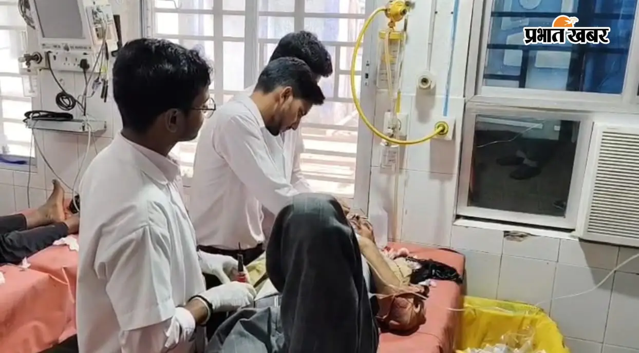 शेखपुरा में ट्रक-बाइक की भिड़ंत, राजगीर से इलाज के लिए आए दंपति घायल, पति पावापुरी रेफर