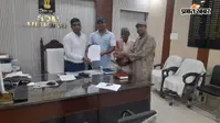 नरकटियागंज में सड़कों पर घूम रहे आवारा गोवंश का क्या होगा? गौशाला की व्यवस्था पर उठे सवाल, SDM को सौंपा मांग पत्र