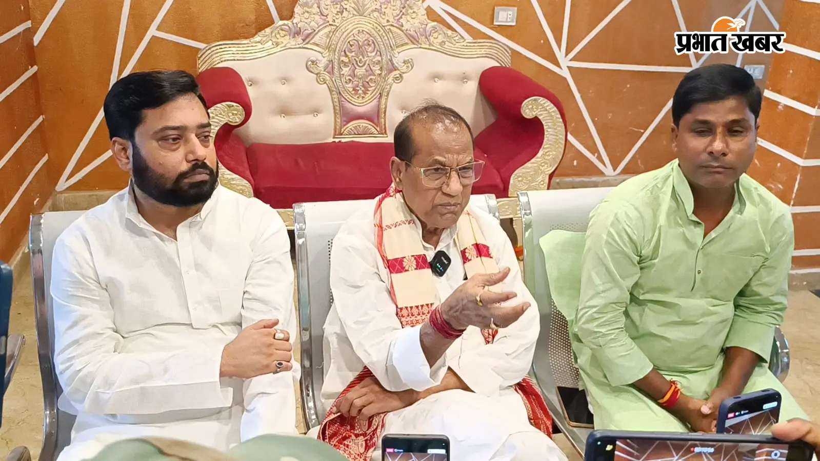 रक्सौल में चोरी की घटनाओं पर पूर्व मंत्री श्याम बिहारी प्रसाद ने जतायी चिंता, पुलिस को दी आंदोलन की चेतावनी